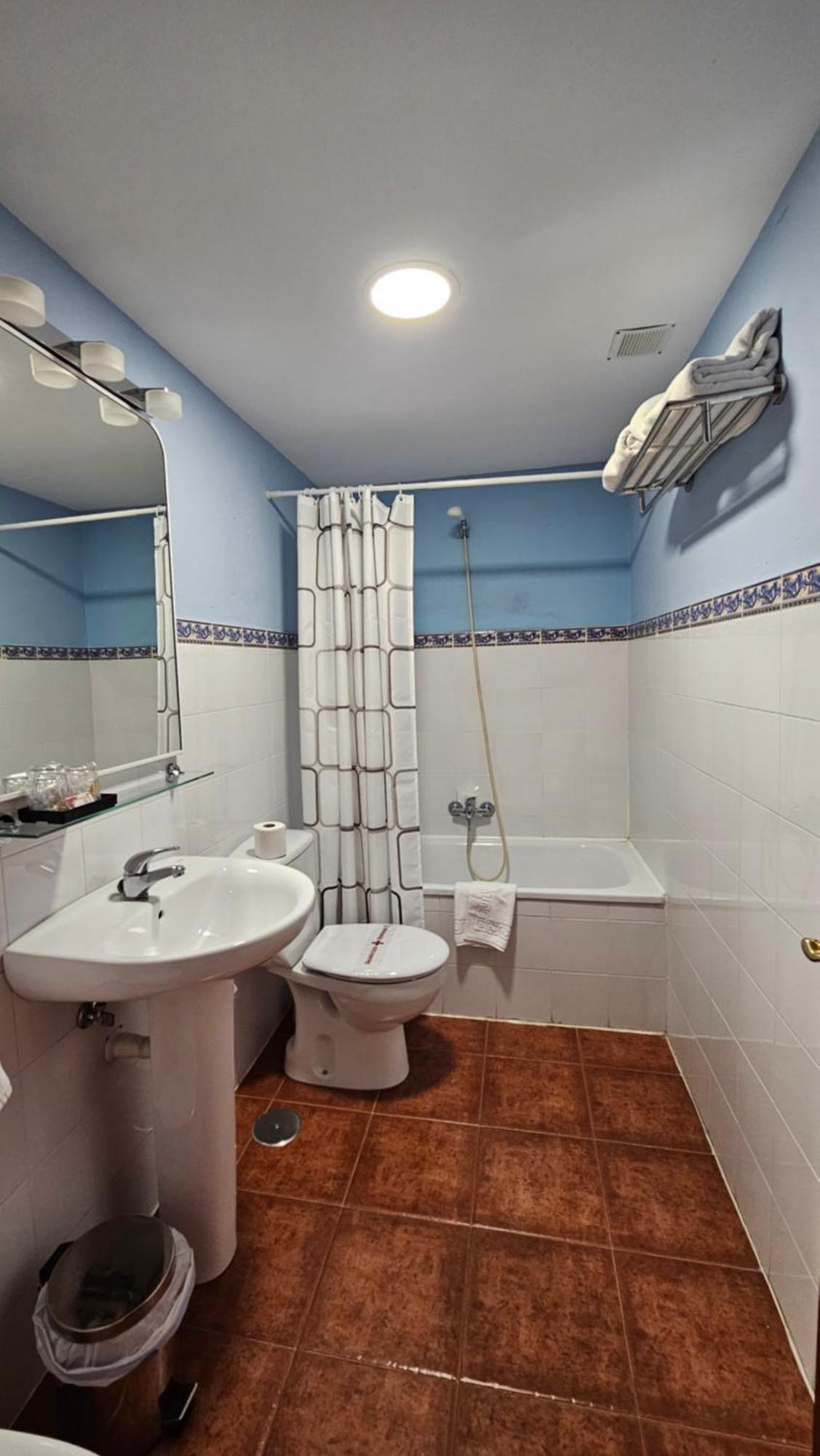 Hostal Albe 카리온 데 로스 콘데스 외부 사진